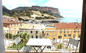 Seaview.Cassis